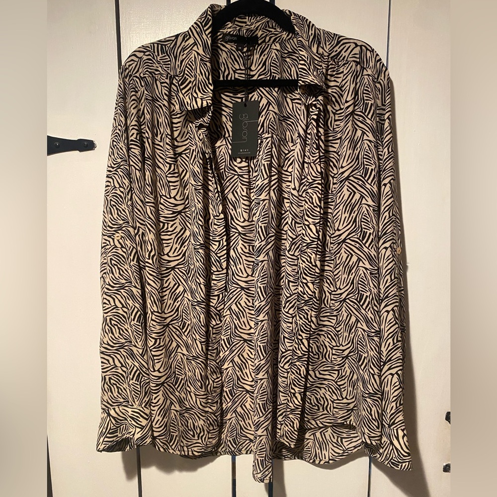 Gibson Black & Cream Zebra Print Button Front Blouse